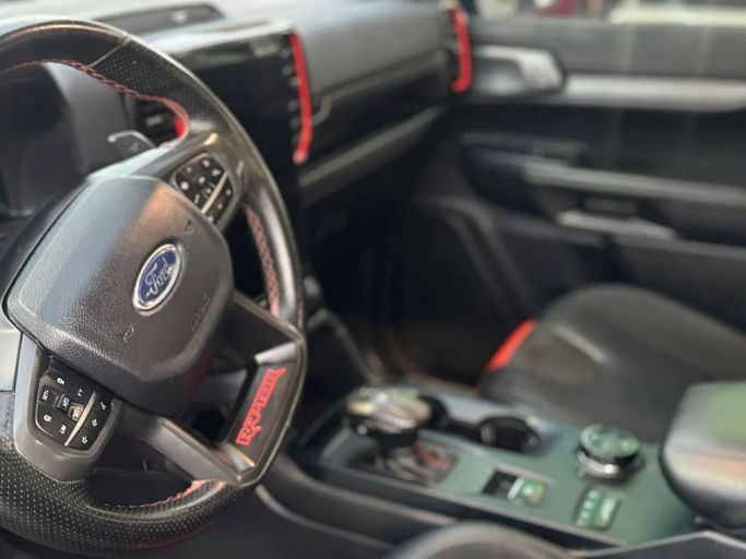 Подержанный Ford Ranger T6.2, 3.0 л, 2023 в Шардже от Nour Alnukhba Motors Черный цвет. GCC | AUTO.AE