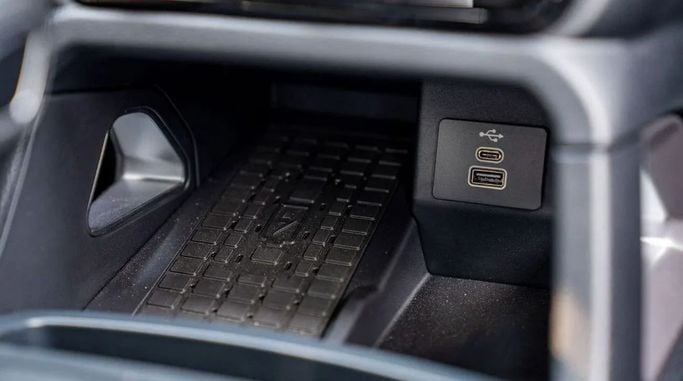 Новый Ford Ranger T6.2, 2.0 л, 2025 в Шардже от Nour Alnukhba Motors Черный цвет. Other | AUTO.AE