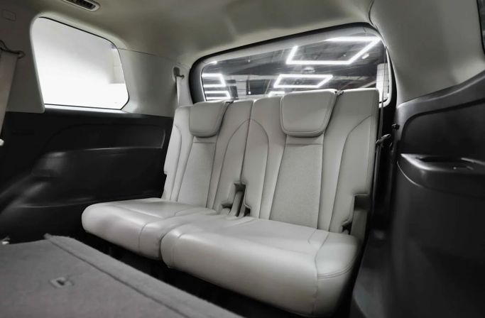 Used GAC GS8 II, 2.0 l, 2023 in Sharjah by Al Qassem Cars Trading, Silver color. GCC Specs | AUTO.AE