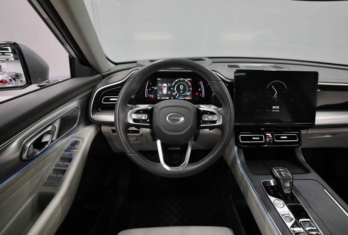 Used GAC GS8 II, 2.0 l, 2023 in Sharjah by Al Qassem Cars Trading, Silver color. GCC Specs | AUTO.AE