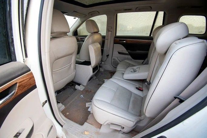 Подержанный GAC GS8 I, 2.0 л, 2021 в Шардже от First Choice Cars Белый цвет. GCC | AUTO.AE