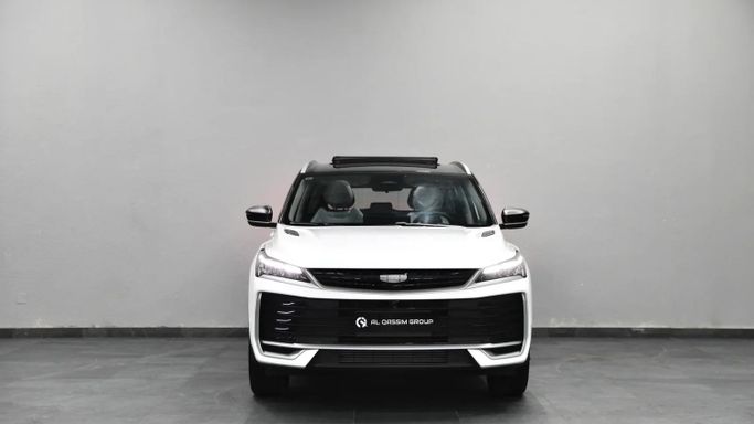Новый Geely Coolray I Рестайлинг, 1.5 л, 2025 в Шардже от Al Qassem Cars Trading Белый цвет. GCC | AUTO.AE