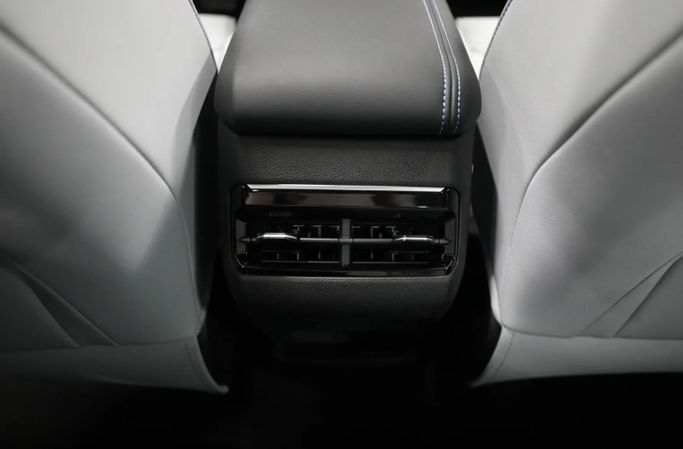 Новый Geely Coolray I Рестайлинг, 1.5 л, 2025 в Шардже от Al Qassem Cars Trading Белый цвет. GCC | AUTO.AE