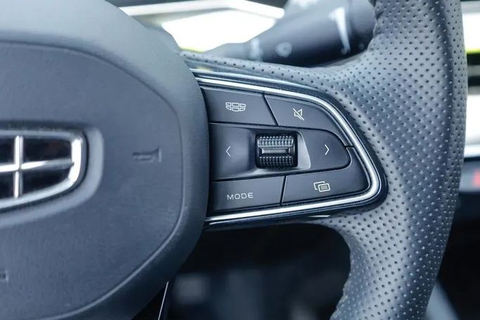 Подержанный Geely Coolray I Рестайлинг, 1.5 л, 2024 в Шардже от Qasr Al Furqan Used Cars Серый цвет. GCC | AUTO.AE