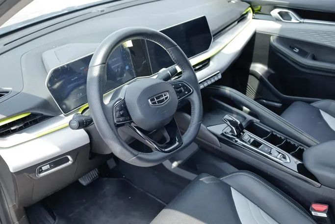 Подержанный Geely Coolray I Рестайлинг, 1.5 л, 2024 в Шардже от Qasr Al Furqan Used Cars Серый цвет. GCC | AUTO.AE