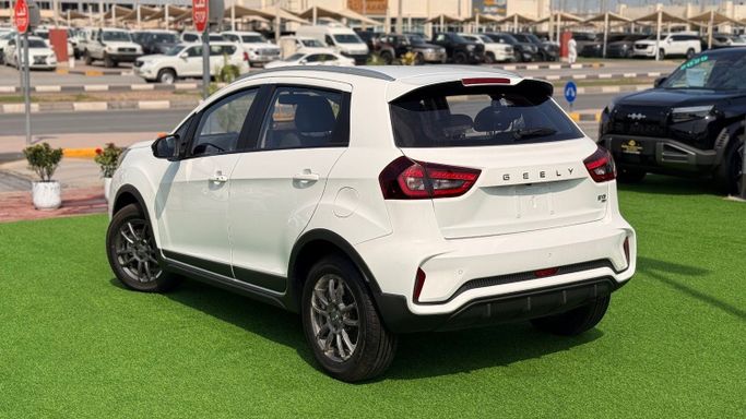 Новый Geely GX3 Pro, 1.5 л, 2025 в Шардже от Badar Used Cars Белый цвет.  | AUTO.AE