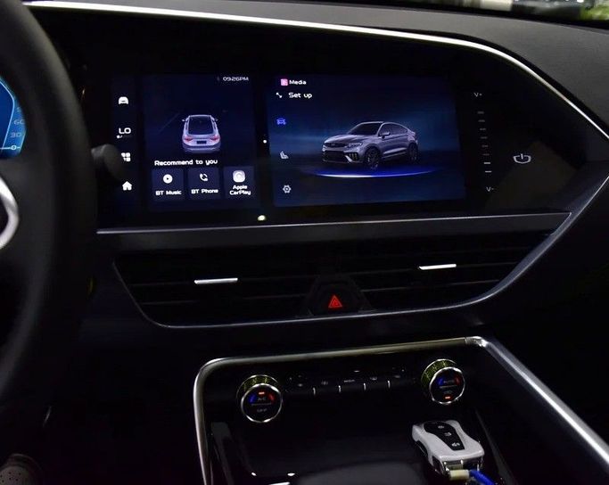 Подержанный Geely Tugella I Рестайлинг, 2.0 л, 2024 в Шардже от Honey Gidosha Used Cars Tr. Серый цвет. GCC | AUTO.AE