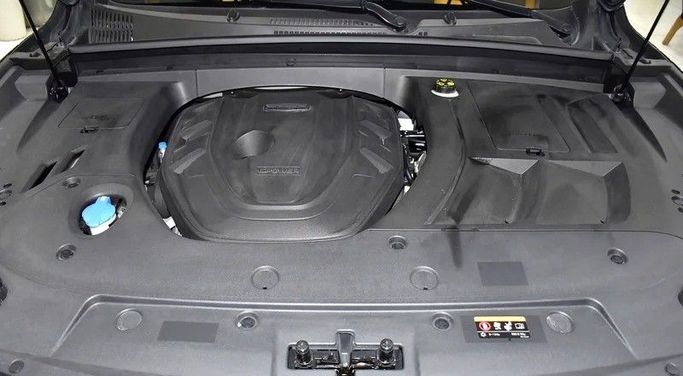 Подержанный Geely Tugella I Рестайлинг, 2.0 л, 2024 в Шардже от Honey Gidosha Used Cars Tr. Серый цвет. GCC | AUTO.AE