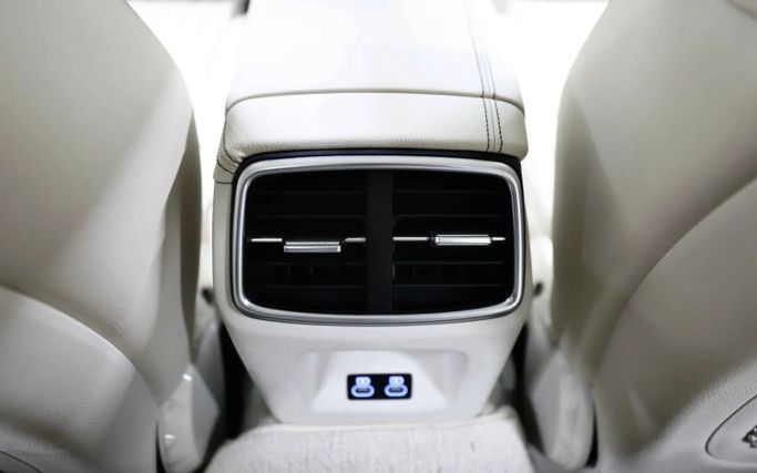 Used Genesis G70 I Facelift, 2.5 l, 2024 in Sharjah by Al Qassem Cars Trading, Grey color. Korean Specs | AUTO.AE