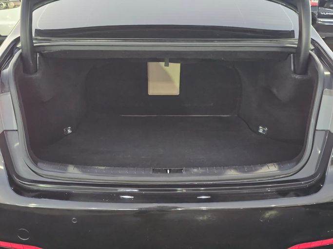 Подержанный Genesis G80 I, 3.8 л, 2015 в Шардже от Al Helal Al Abyadh Used Cars Черный цвет. Американская | AUTO.AE