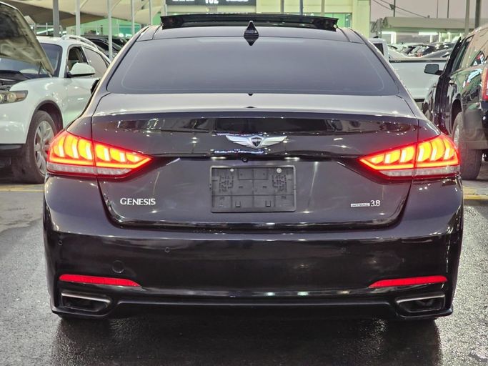 Подержанный Genesis G80 I, 3.8 л, 2015 в Шардже от Al Helal Al Abyadh Used Cars Черный цвет. Американская | AUTO.AE