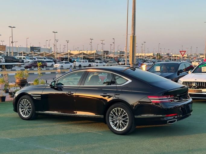Подержанный Genesis G80 II, 2.5 л, 2023 в Шардже от Badar Used Cars Черный цвет.  | AUTO.AE