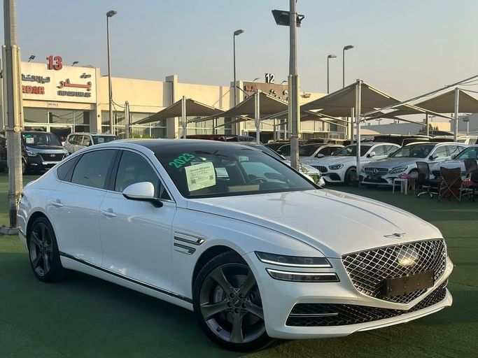 Подержанный Genesis G80 II, 2.5 л, 2023 в Шардже от Badar Used Cars Белый цвет.  | AUTO.AE