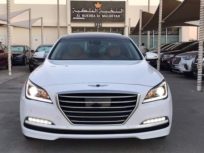 Used Genesis G80 I, 3.8 l, 2017 in Sharjah by Al Nukhba Al Malakyah Used Cars, White color. American Specs | AUTO.AE