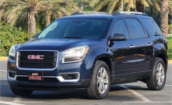 Подержанный GMC Acadia I Рестайлинг, 3.6 л, 2016 в Шардже от Nassem Al Sham Used Cars Синий цвет. GCC | AUTO.AE