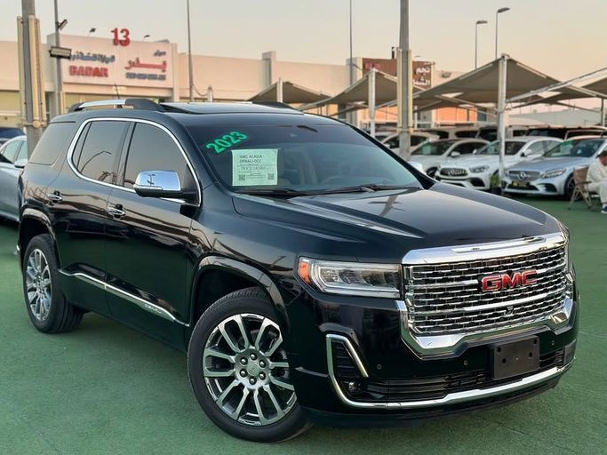 Used GMC Acadia II Facelift, 3.6 l, 2023 in Sharjah by Badar Used Cars, Black color.  | AUTO.AE