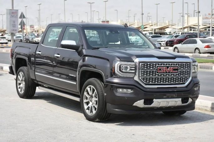 Подержанный GMC Sierra III (K2XX) Рестайлинг, 5.3 л, 2016 в Шардже от Alfaris Used Cars Серый цвет. GCC | AUTO.AE