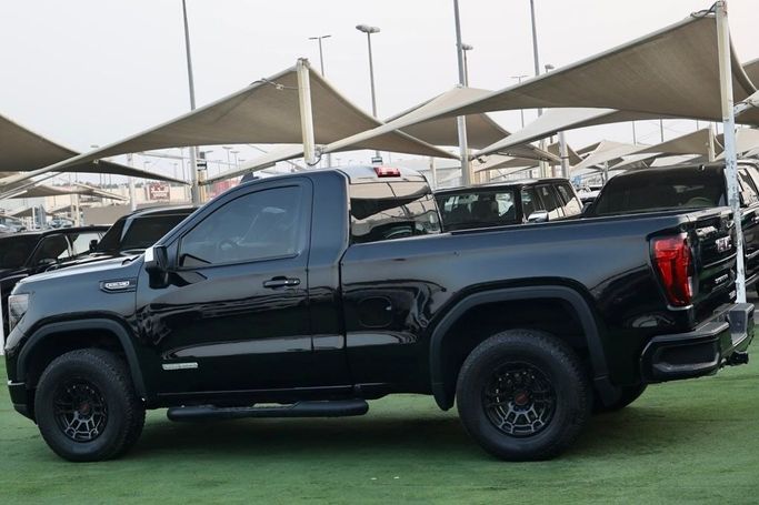 Подержанный GMC Sierra IV Рестайлинг, 2.7 л, 2023 в Шардже от Al Bake Used Cars Черный цвет. GCC | AUTO.AE