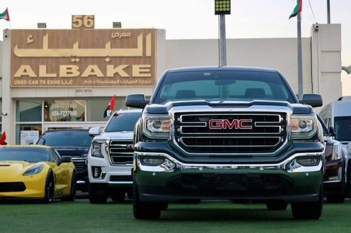 Подержанный GMC Sierra III (K2XX) Рестайлинг, 5.3 л, 2018 в Шардже от Al Bake Used Cars Серый цвет. GCC | AUTO.AE