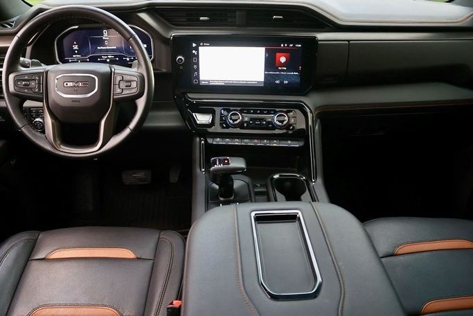 Подержанный GMC Sierra IV Рестайлинг, 5.3 л, 2022 в Шардже от Al Bake Used Cars Черный цвет. GCC | AUTO.AE