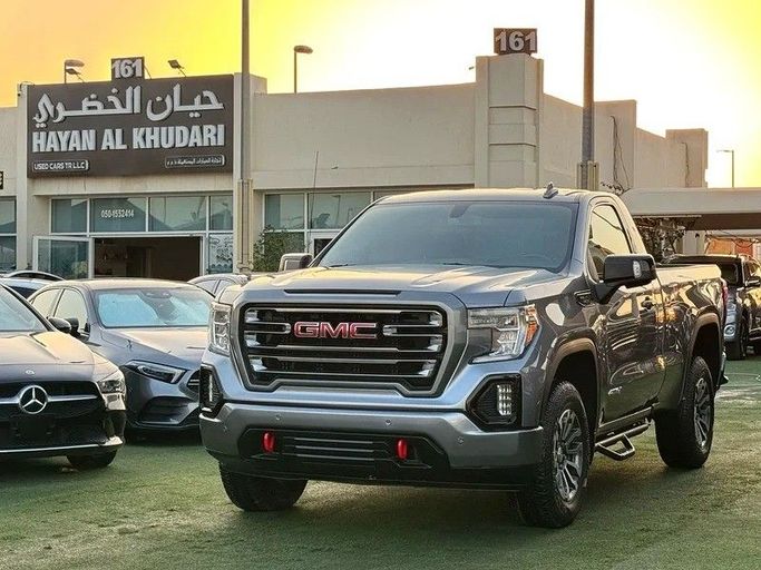 Подержанный GMC Sierra IV, 5.3 л, 2020 в Шардже от Hayan Alkhudari Used Cars Серый цвет. GCC | AUTO.AE