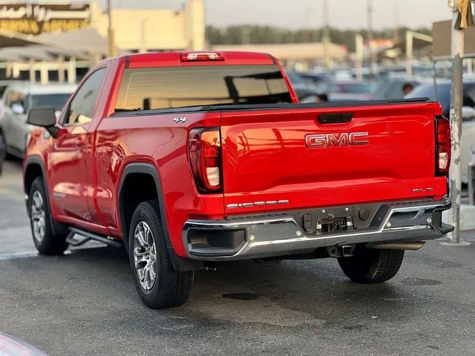 Подержанный GMC Sierra IV, 5.3 л, 2021 в Шардже от Taj Al Impratoor Used Cars Красный цвет. GCC | AUTO.AE