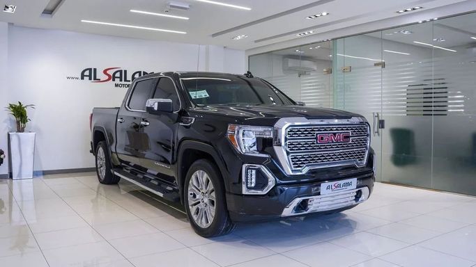 Подержанный GMC Sierra IV Рестайлинг, 6.2 л, 2022 в Шардже от Alsalama Motors Черный цвет. GCC | AUTO.AE