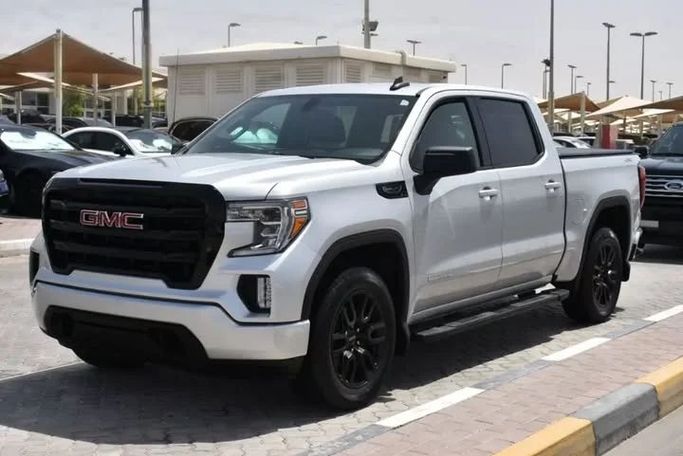 Подержанный GMC Sierra IV, 2.7 л, 2020 в Шардже от Alfaris Used Cars Белый цвет. Other | AUTO.AE