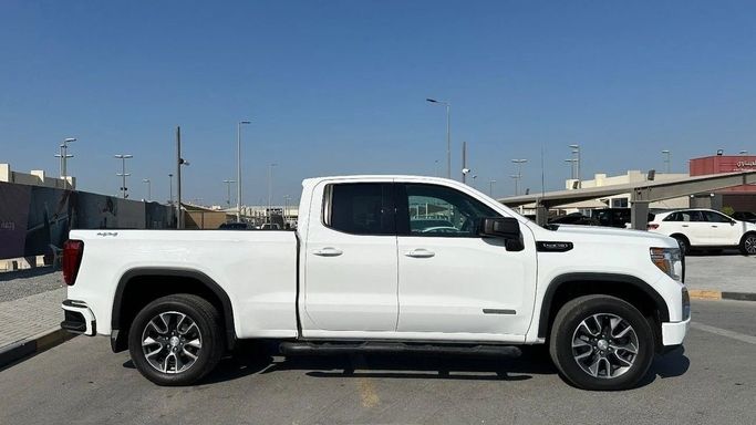 Used GMC Sierra IV, 5.3 l, 2022 in Sharjah by Halla Cars, White color. Canadian Specs | AUTO.AE
