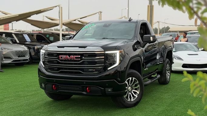 Used GMC Sierra IV Facelift, 5.3 l, 2023 in Sharjah by Badar Used Cars, Black color.  | AUTO.AE