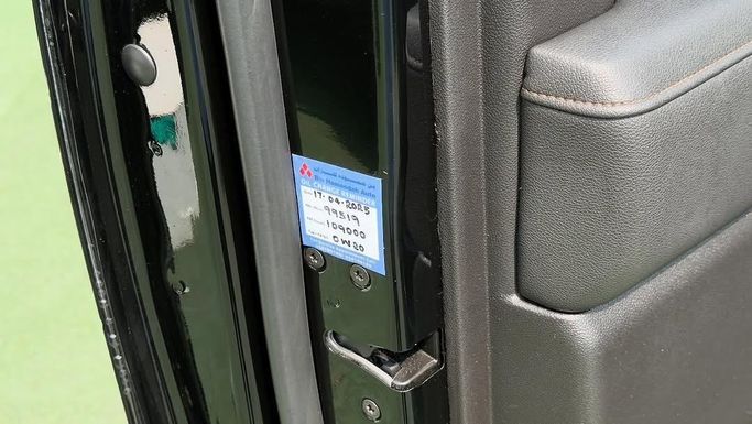 Used GMC Sierra IV Facelift, 5.3 l, 2022 in Sharjah by Badar Used Cars, Black color.  | AUTO.AE