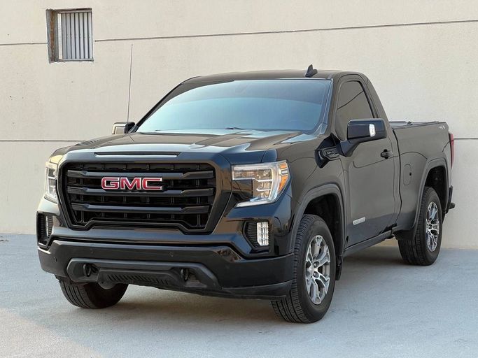 Подержанный GMC Sierra IV, 5.3 л, 2019 в Шардже от Union Used Cars Черный цвет. GCC | AUTO.AE