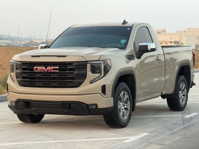 مستعملة GMC Sierra فيس ليفت IV، 5.3 لتر، 2022 في الإمارات، الشارقة من Union Used Cars، اللون بيج. مواصفات الخليج | AUTO.AE | إعلان #293986 — صورة 2 من 8