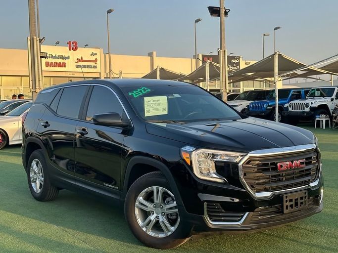 Подержанный GMC Terrain II Рестайлинг, 1.5 л, 2023 в Шардже от Badar Used Cars Черный цвет.  | AUTO.AE