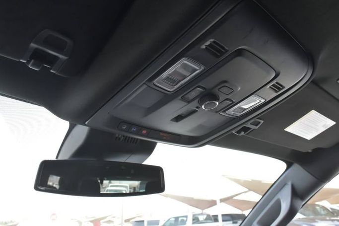 New GMC Yukon XL V Facelift, 5.3 l, 2025 in Sharjah by Alfaris Used Cars, Grey color.  | AUTO.AE