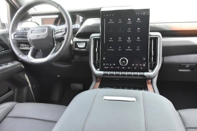 New GMC Yukon XL V Facelift, 5.3 l, 2025 in Sharjah by Alfaris Used Cars, Grey color.  | AUTO.AE