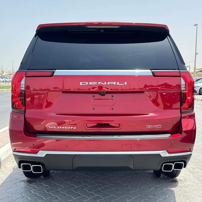 Used GMC Yukon V Facelift, 6.2 l, 2025 in Sharjah by Alfaris Used Cars, Red color. Other | AUTO.AE