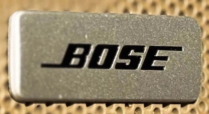 Подержанный GMC Yukon XL IV (GMT K2UG), 5.3 л, 2020 в Шардже от Al Sayed Khamis Used Auto Trading Серебристый цвет. GCC | AUTO.AE