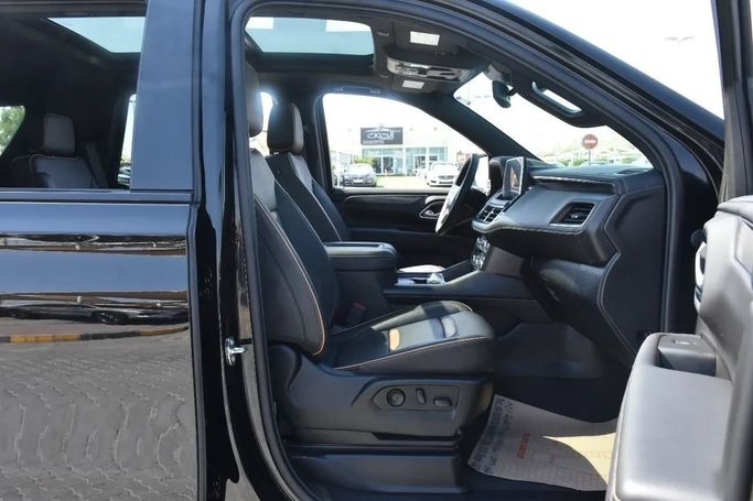 Подержанный GMC Yukon V, 6.2 л, 2023 в Шардже от Alfaris Used Cars Черный цвет. Other | AUTO.AE