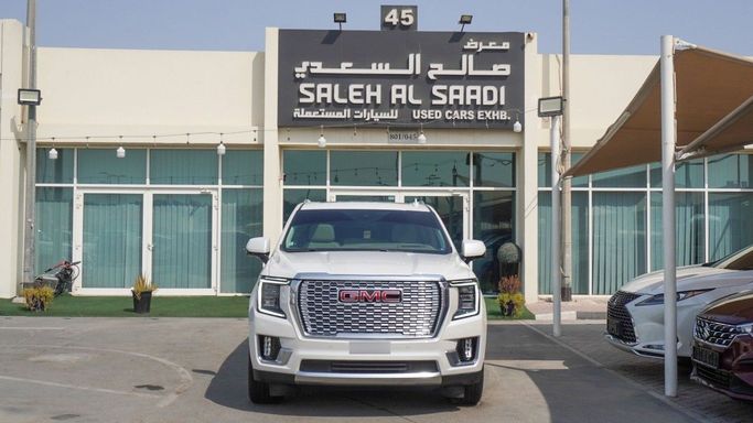 Подержанный GMC Yukon V, 6.2 л, 2024 в Шардже от Alsaadi Motors Белый цвет. Other | AUTO.AE