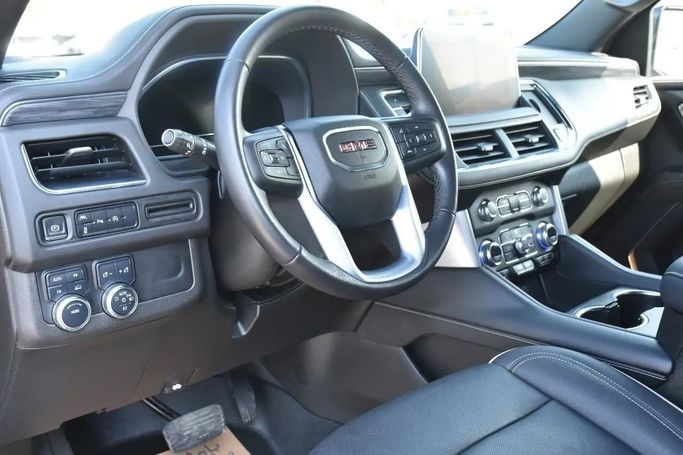 Used GMC Yukon V, 5.3 l, 2023 in Sharjah by Alfaris Used Cars, Black color. Other | AUTO.AE