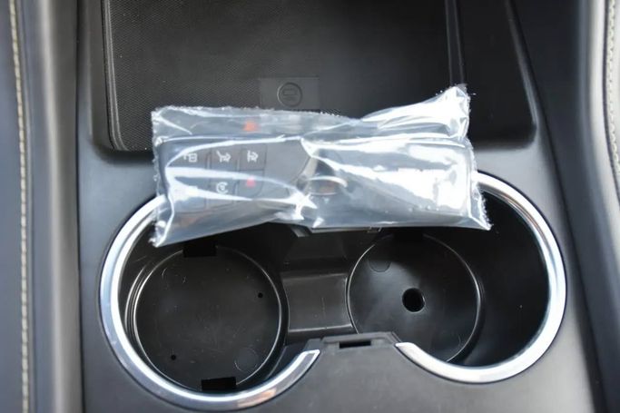 Used GMC Yukon V, 5.3 l, 2023 in Sharjah by Alfaris Used Cars, Black color. Other | AUTO.AE