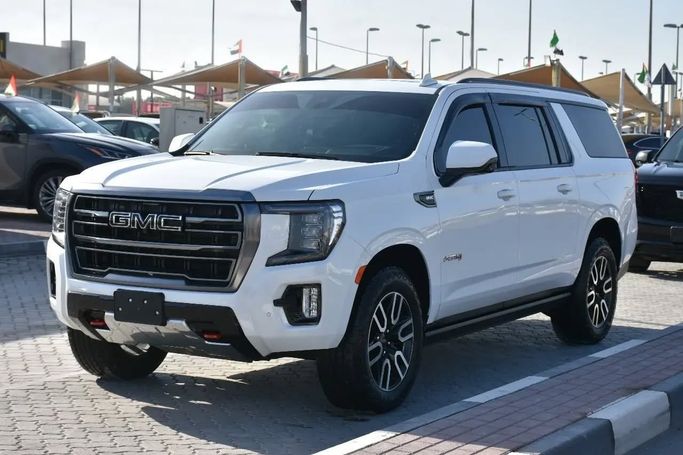 Подержанный GMC Yukon XL V, 6.2 л, 2023 в Шардже от Alfaris Used Cars Белый цвет. Other | AUTO.AE