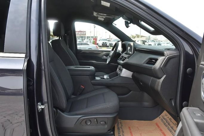 Подержанный GMC Yukon XL V, 5.3 л, 2023 в Шардже от Alfaris Used Cars Черный цвет. Other | AUTO.AE