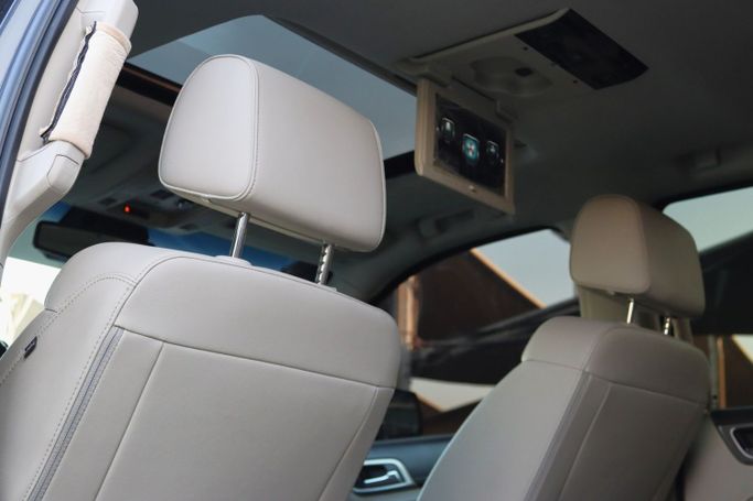 Подержанный GMC Yukon XL IV (GMT K2UG), 6.2 л, 2017 в Шардже от Dar Al Hay Used Cars Черный цвет. Other | AUTO.AE