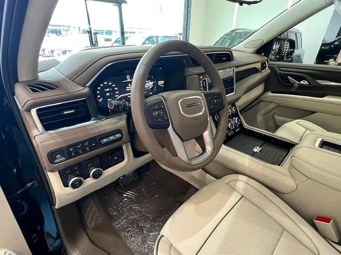 Used GMC Yukon V, 6.2 l, 2024 in Sharjah by First Choice Cars, Black color. GCC Specs | AUTO.AE