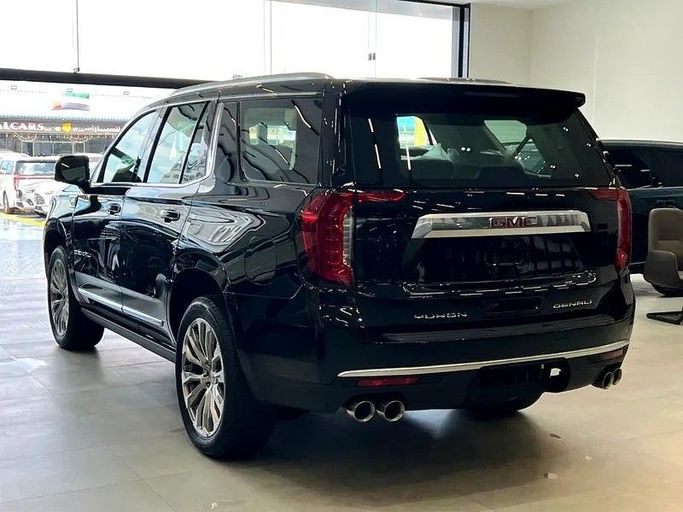 Used GMC Yukon V, 6.2 l, 2024 in Sharjah by First Choice Cars, Black color. GCC Specs | AUTO.AE