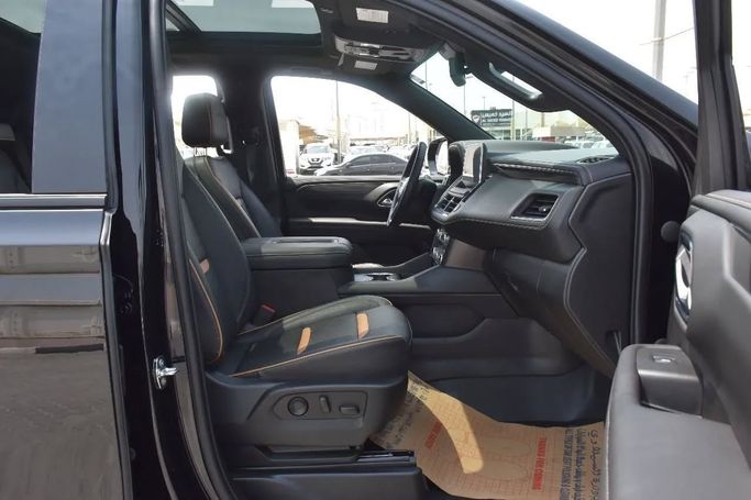 Used GMC Yukon V, 6.2 l, 2023 in Sharjah by Alfaris Used Cars, Black color. Other | AUTO.AE