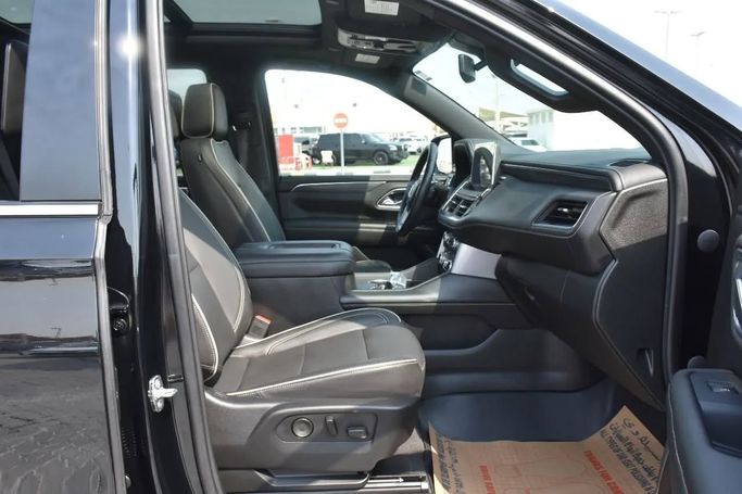 Used GMC Yukon V, 5.3 l, 2021 in Sharjah by Alfaris Used Cars, Black color. Other | AUTO.AE