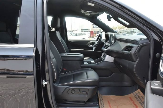 Used GMC Yukon V, 3.0 l, 2021 in Sharjah by Alfaris Used Cars, Black color. Other | AUTO.AE